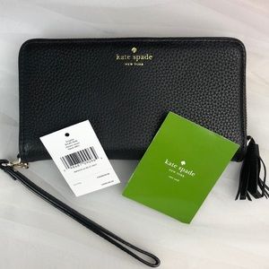 Kate Spade wristlet wallet black and gold zipper